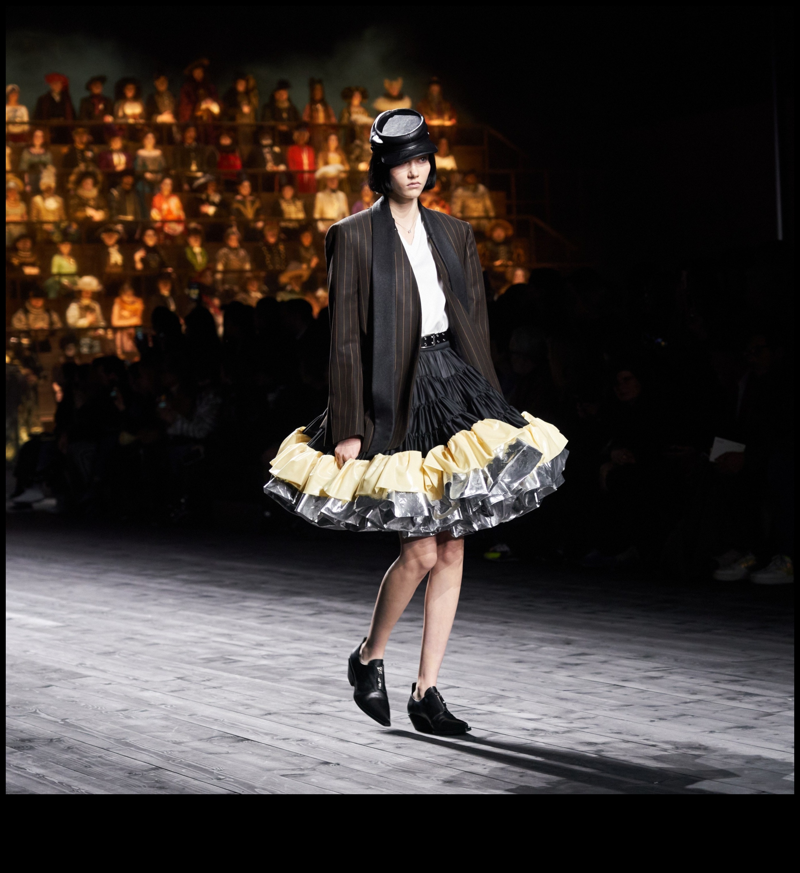 Divinitate digitală: navigarea în cosmosul cibernetic al modei